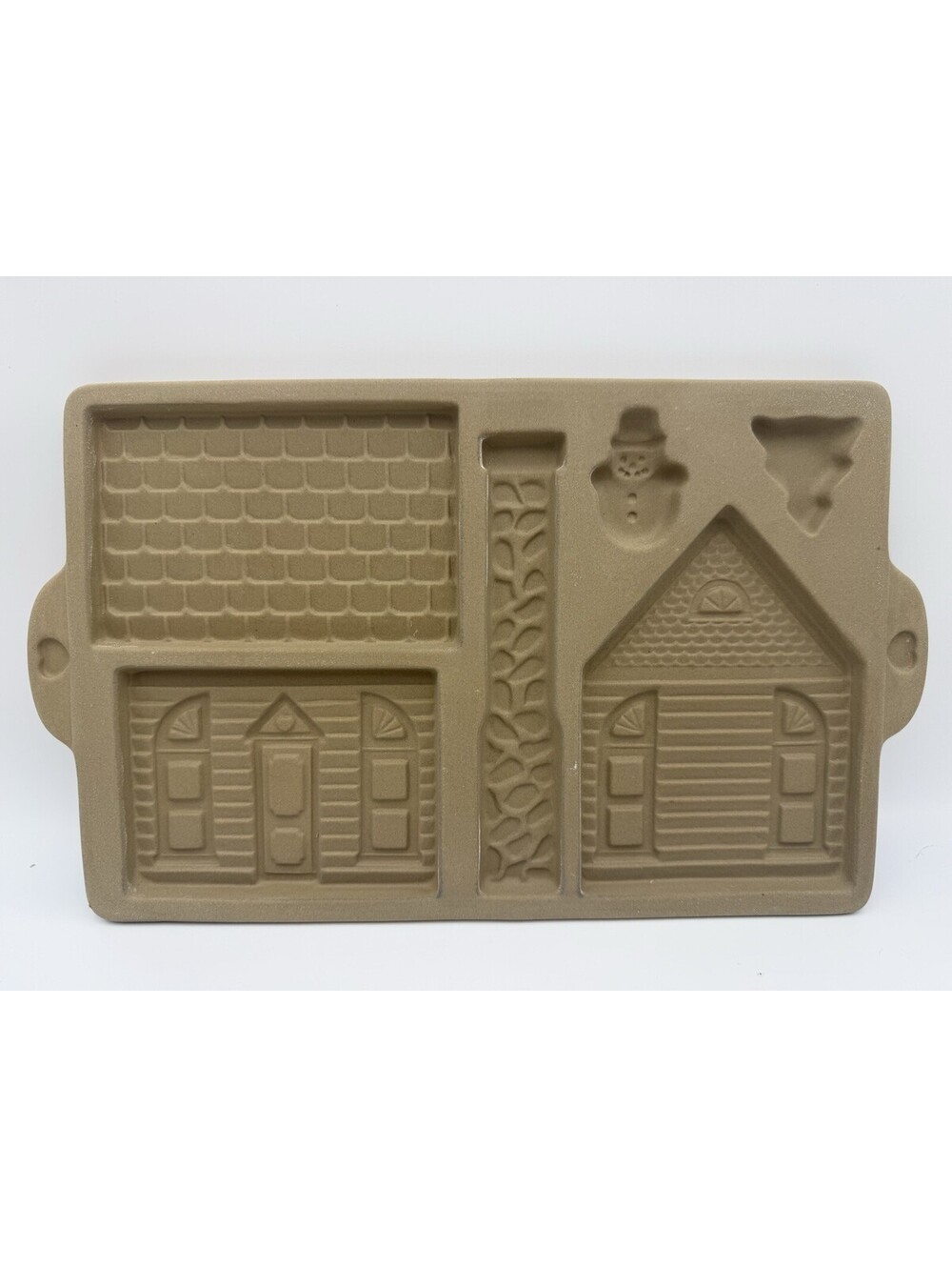 Pampered Chef Stoneware Gingerbread House Mold With Tree And Snowman 1992 Ed.